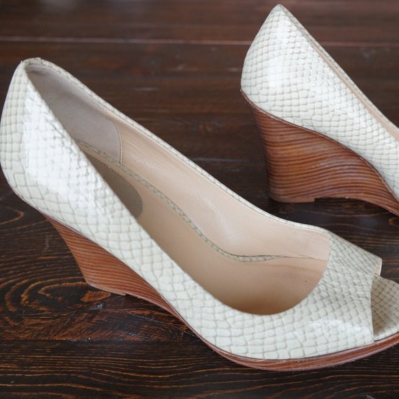 Cole Haan Leather Patent Open Toe Wedge Snake - Picture 6 of 7